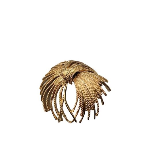 Monet Jewelry - Monet Mirador Brooch Gold Tone Wheat Rope Spray Vintage